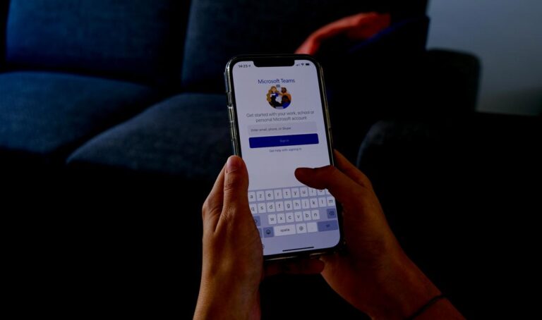 Smartphone screen showing dating app with video verification badge.